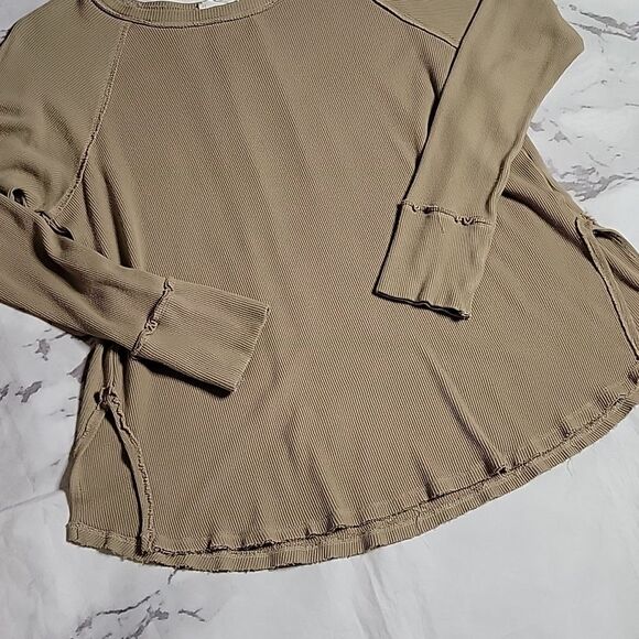 Easel Tan Ribbed Long Sleeve top - Picture 2 of 5